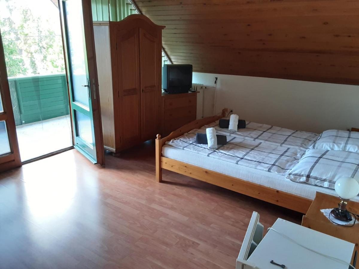 St Hubertus Panzio Bed & Breakfast Hévíz Екстериор снимка